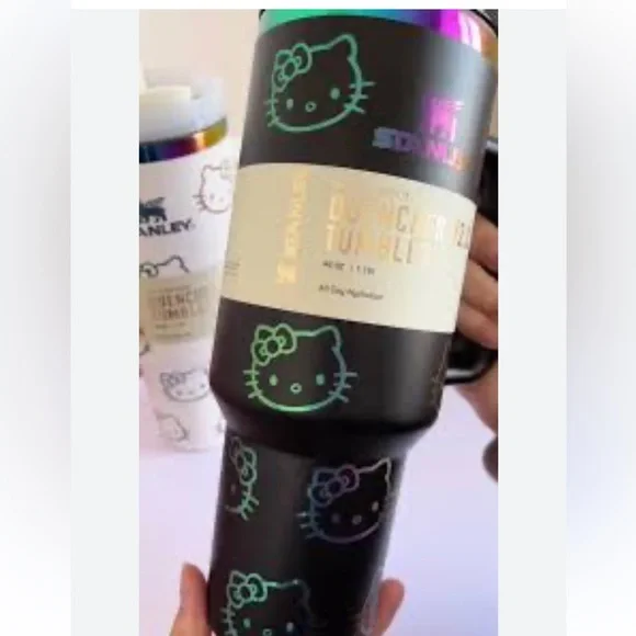 Hello Kitty Stanley Tumbler 40oz black foil print straw cap cold cup flowstate - Picture 6 of 6